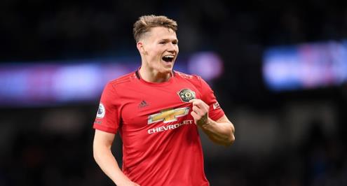 تقرير: سكوت مكتوميناي على رادار نابولي